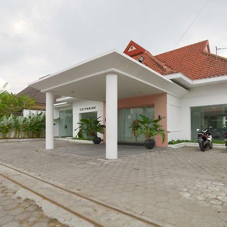 Reddoorz Plus @ Demangan Gejayan Pakualaman Exterior foto